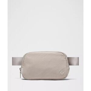 Lululemon Everywhere Belt Bag